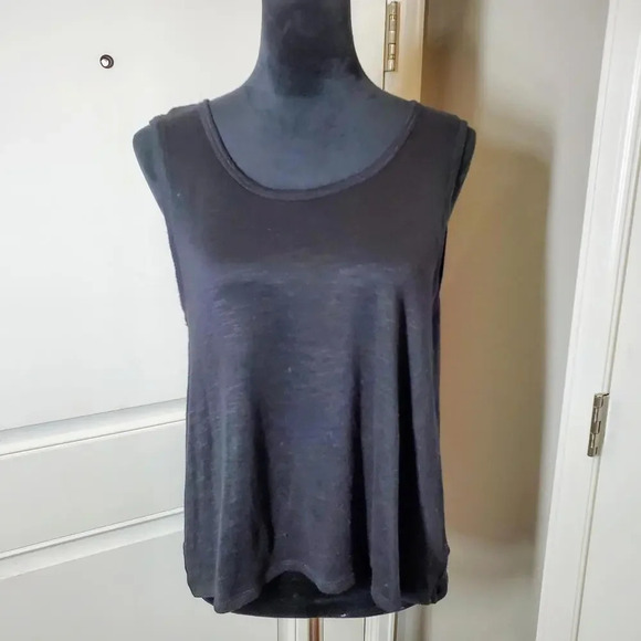 Victoria's Secret Black Women's Cropped Open Back Tank Top Size Large EUC - Picture 14 of 15